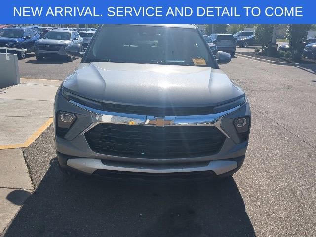 Used 2024 Chevrolet TrailBlazer LT w/ Driver Confidence Package AWD/4WD image 11