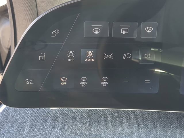 Used 2024 Lucid Air Pure image 25