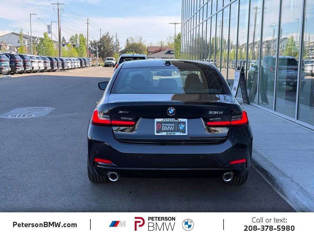 New 2026 BMW 330i xDrive Sedan w/ Premium Package image 4
