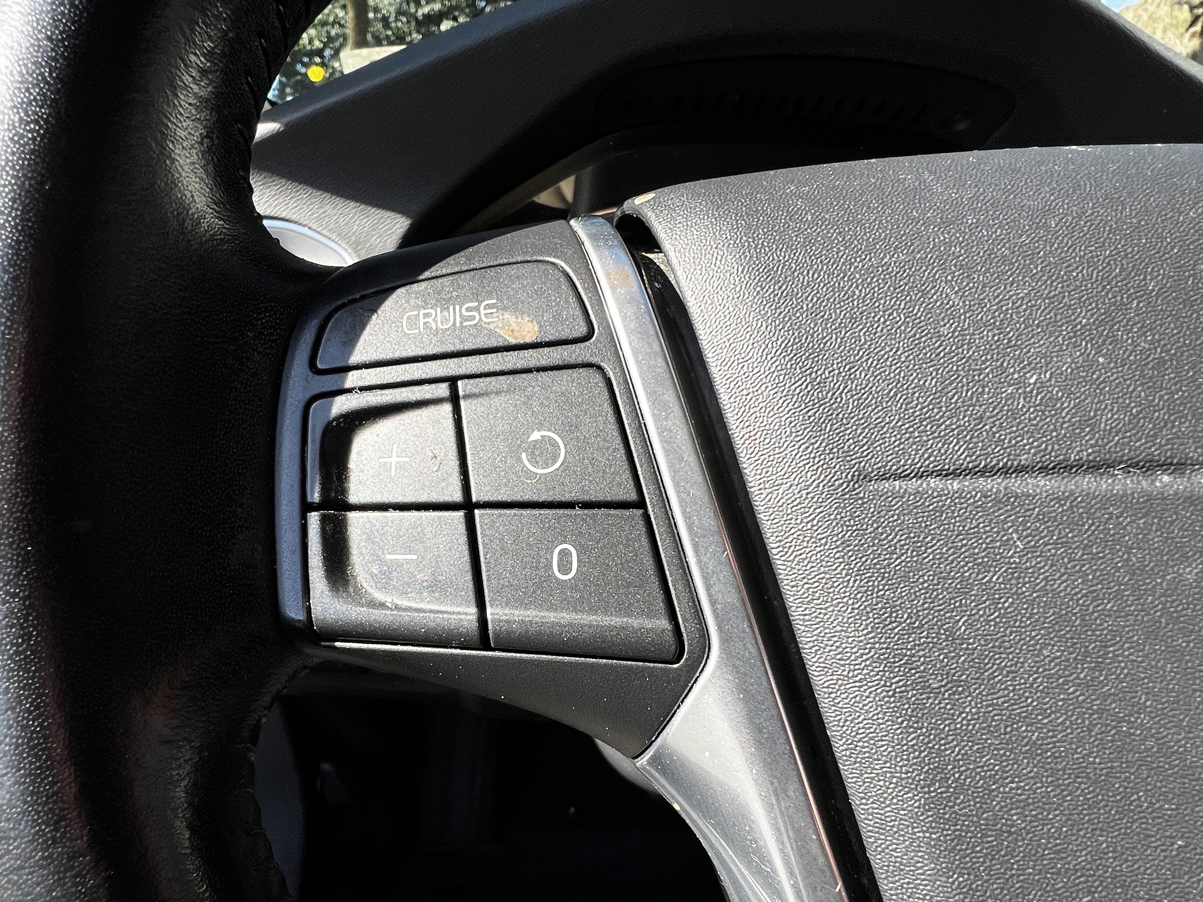 Used 2016 Volvo V60 T5 Premier w/ Convenience Package image 19