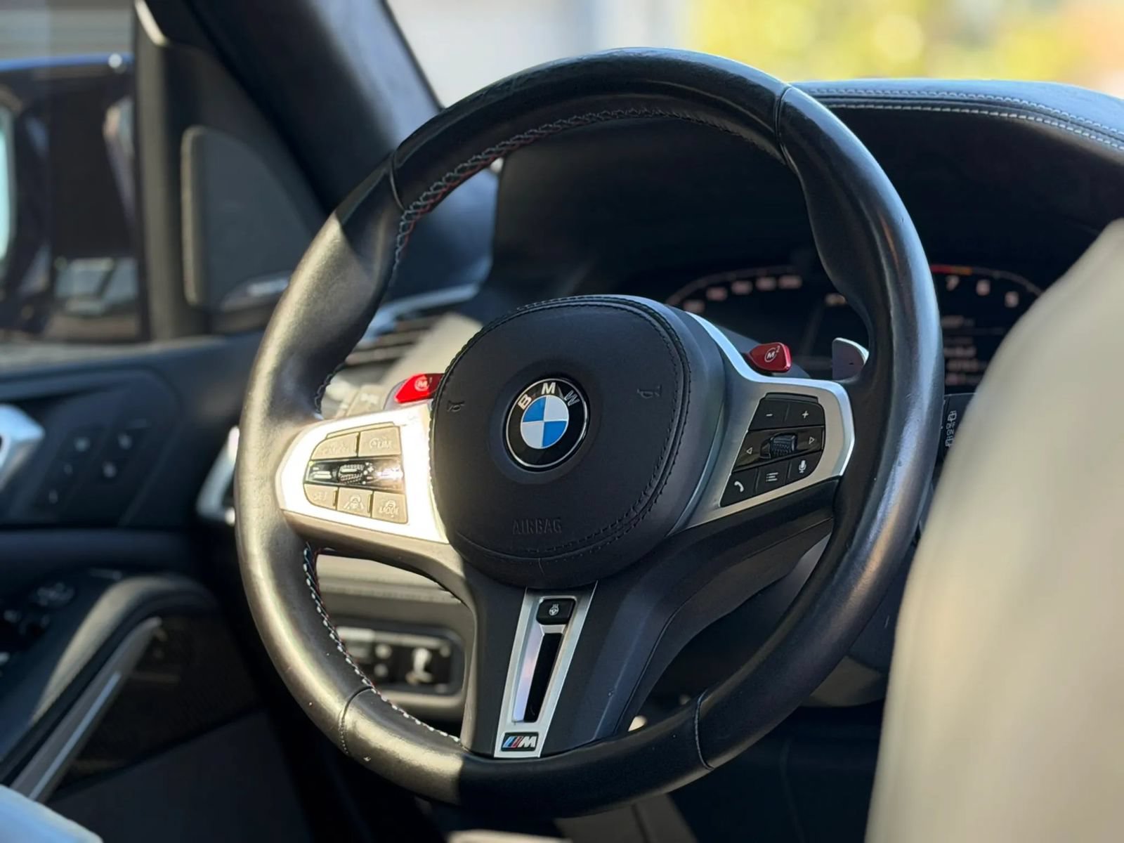 Used 2021 BMW X5 M AWD/4WD image 17