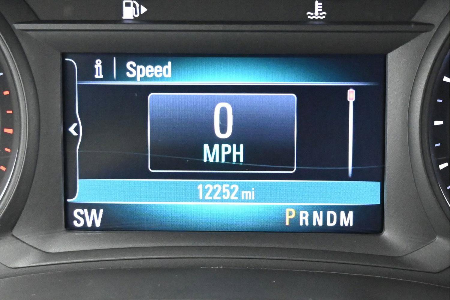 Used 2022 Buick Encore Preferred w/ Safety Package AWD/4WD image 22