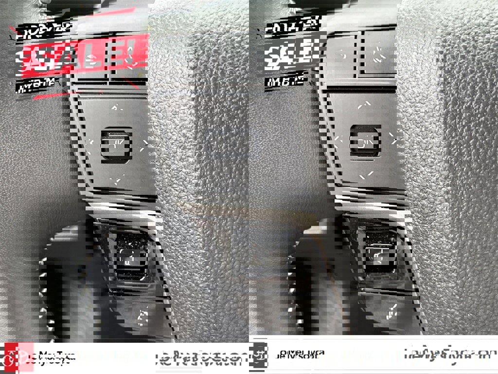 Used 2025 Toyota Camry SE image 23