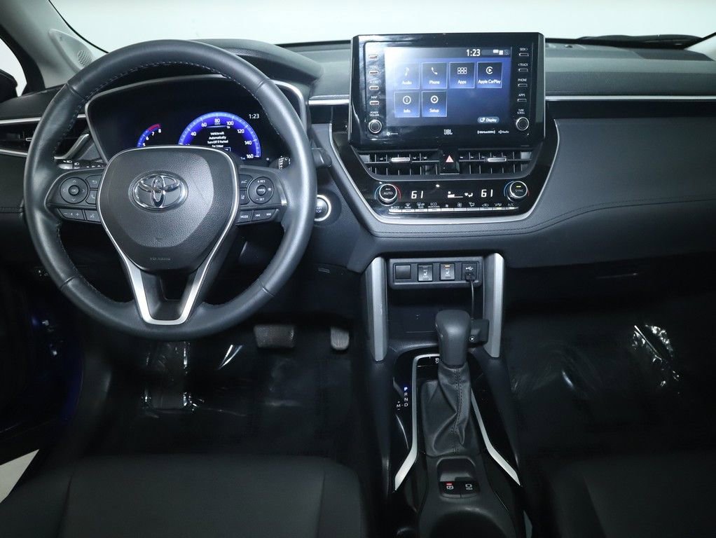 Used 2022 Toyota Corolla Cross XLE w/ Convenience Package AWD/4WD image 33