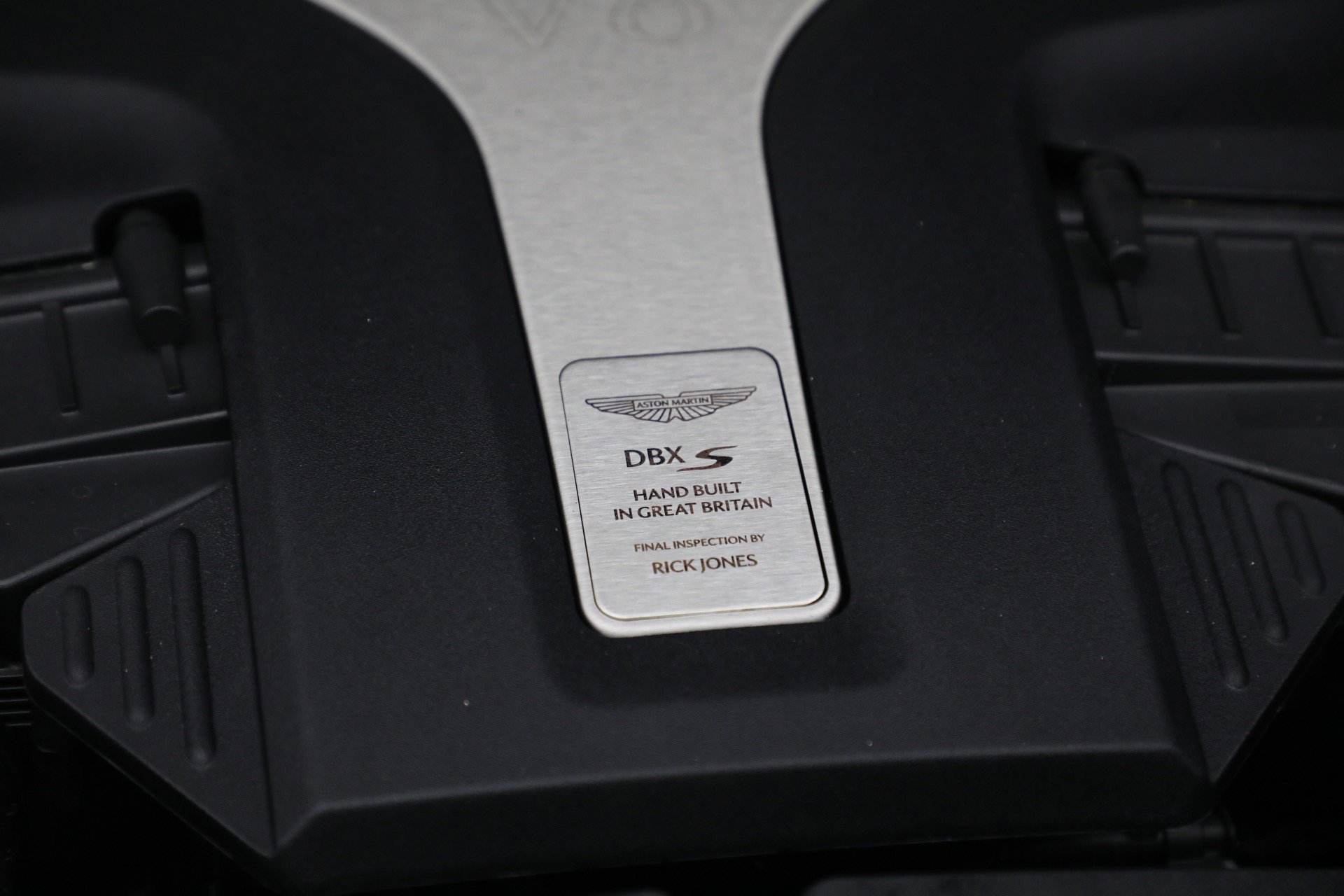 New 2026 Aston Martin DBX S image 39