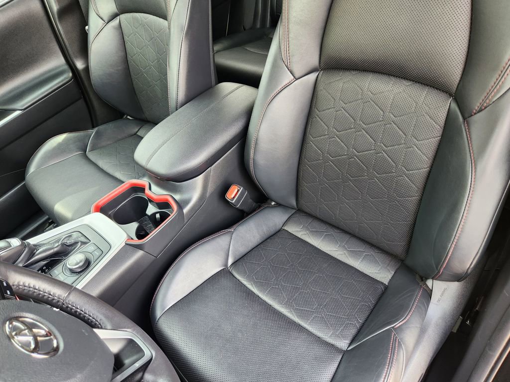 Used 2021 Toyota RAV4 TRD Off-Road w/ TRD Off-Road Weather Package AWD/4WD image 10
