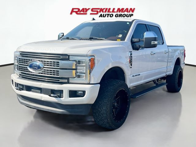 Used 2019 Ford F250 Platinum w/ Platinum Ultimate Package AWD/4WD image 3
