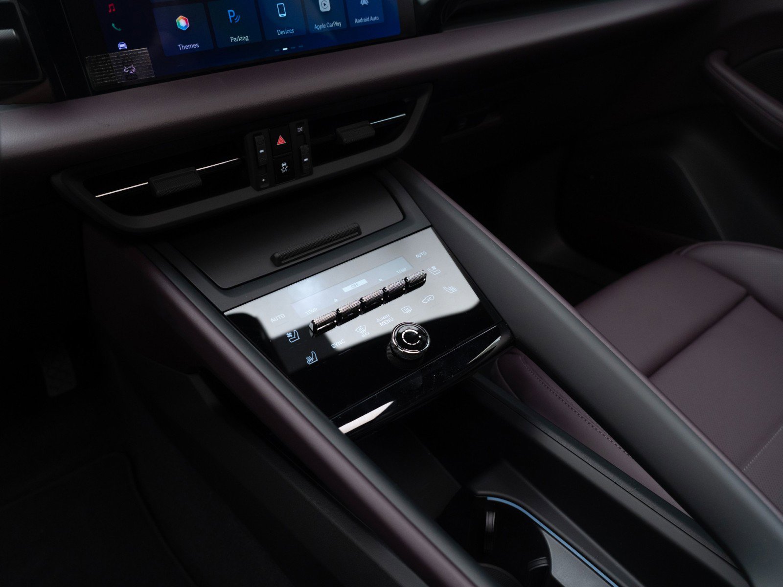 New 2026 Porsche Macan Electric image 28