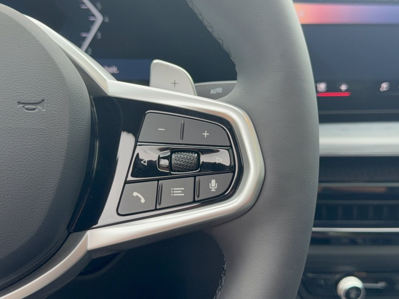 New 2026 BMW 330i xDrive Sedan AWD/4WD image 19