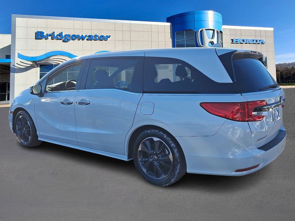 Used 2023 Honda Odyssey Elite image 4