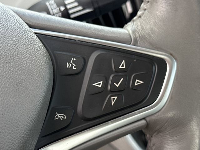 Used 2017 Chevrolet Volt LT w/ Comfort Package image 35