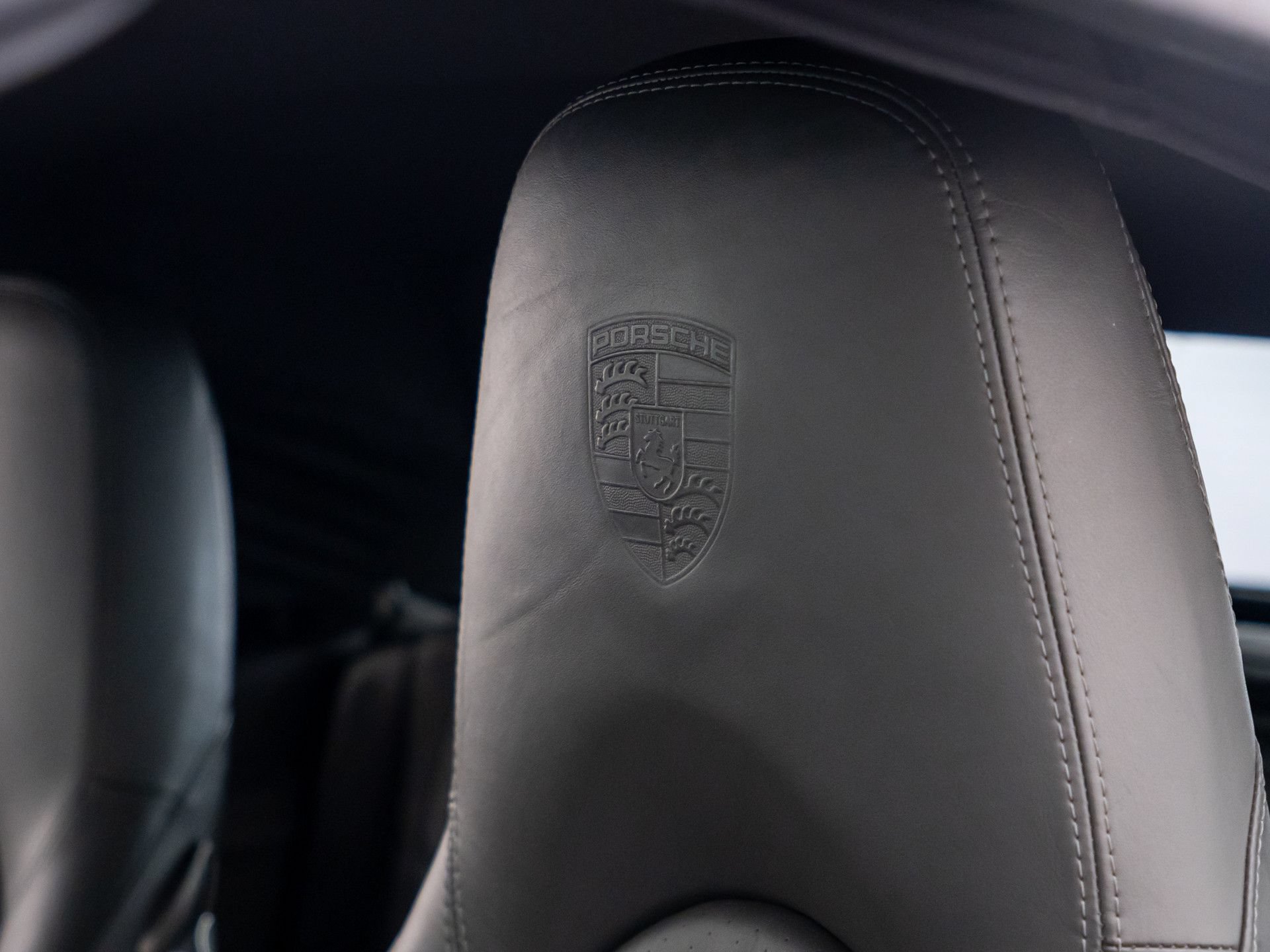 Used 2006 Porsche 911 Carrera RWD image 16