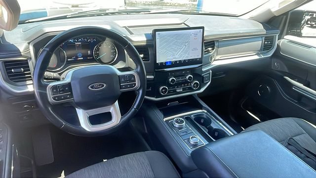 Used 2024 Ford Expedition XLT AWD/4WD image 14