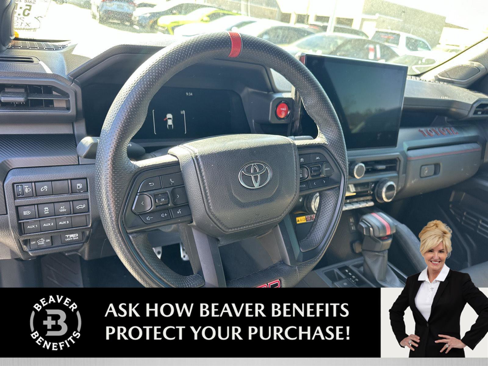 Used 2025 Toyota RAV4 XSE w/ Weather Package AWD/4WD image 1