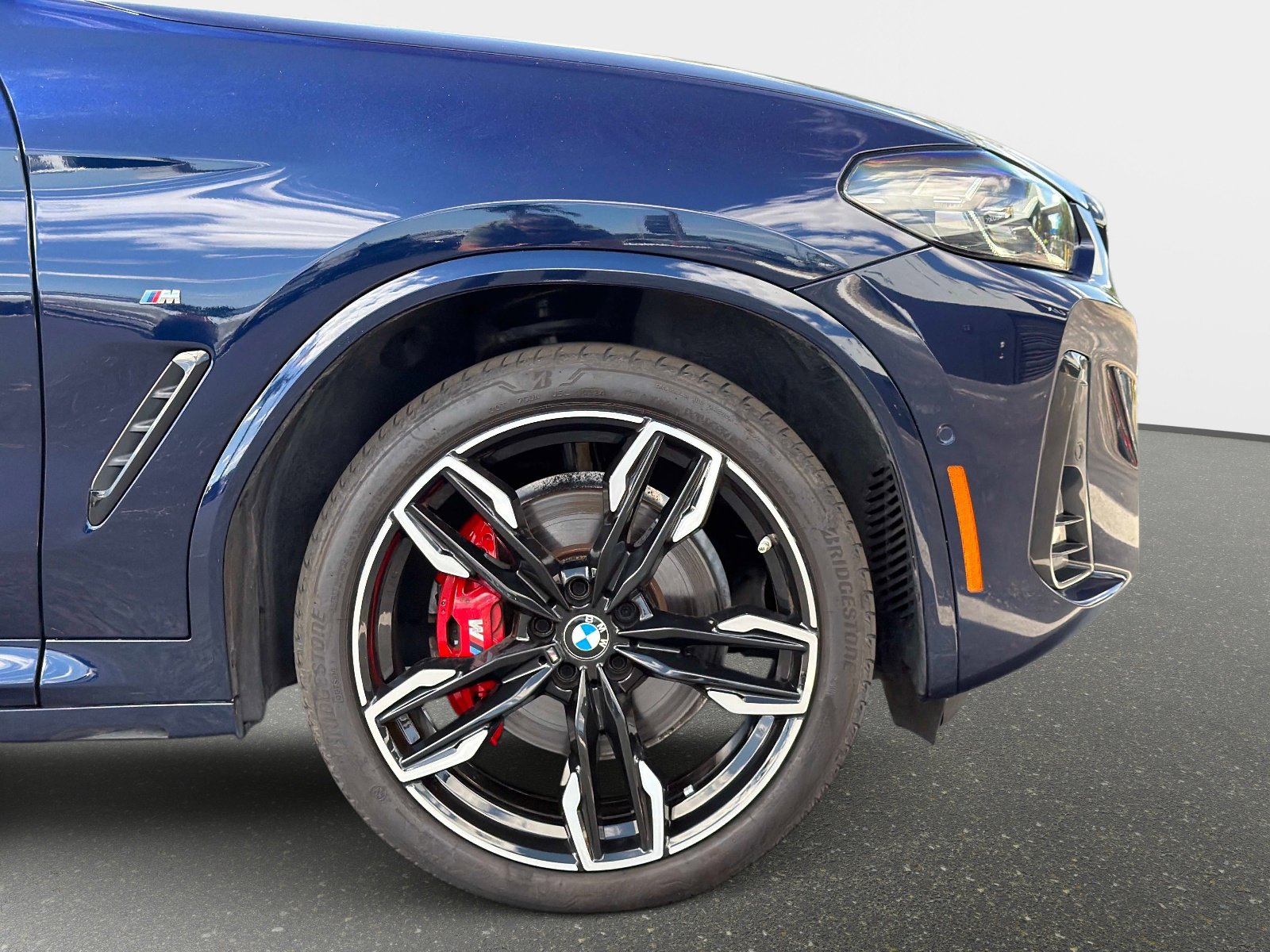 Used 2025 BMW X4 M40i image 21