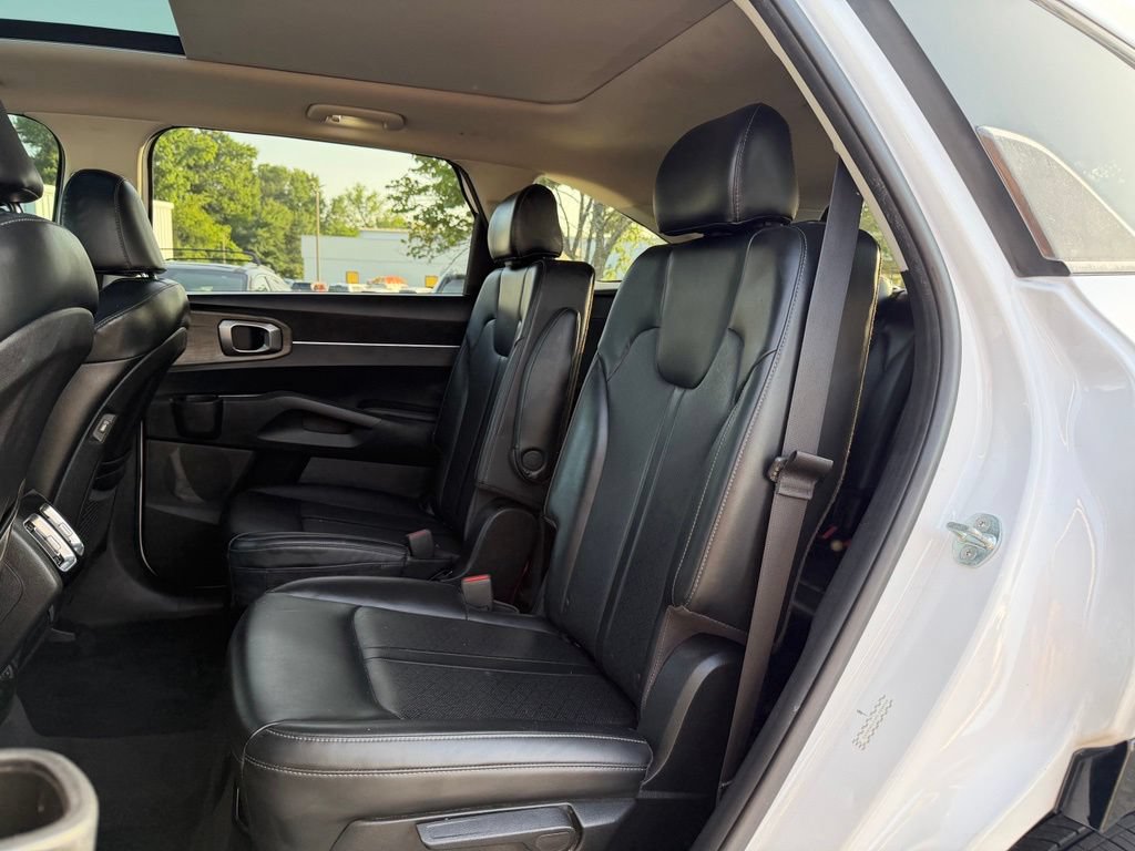 Used 2021 Kia Sorento EX w/ Panoramic Sunroof Package AWD/4WD image 29