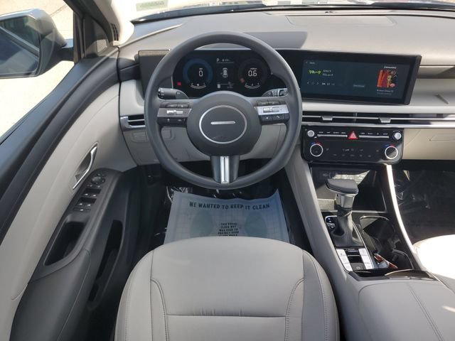 Used 2025 Hyundai Tucson SEL FWD image 17