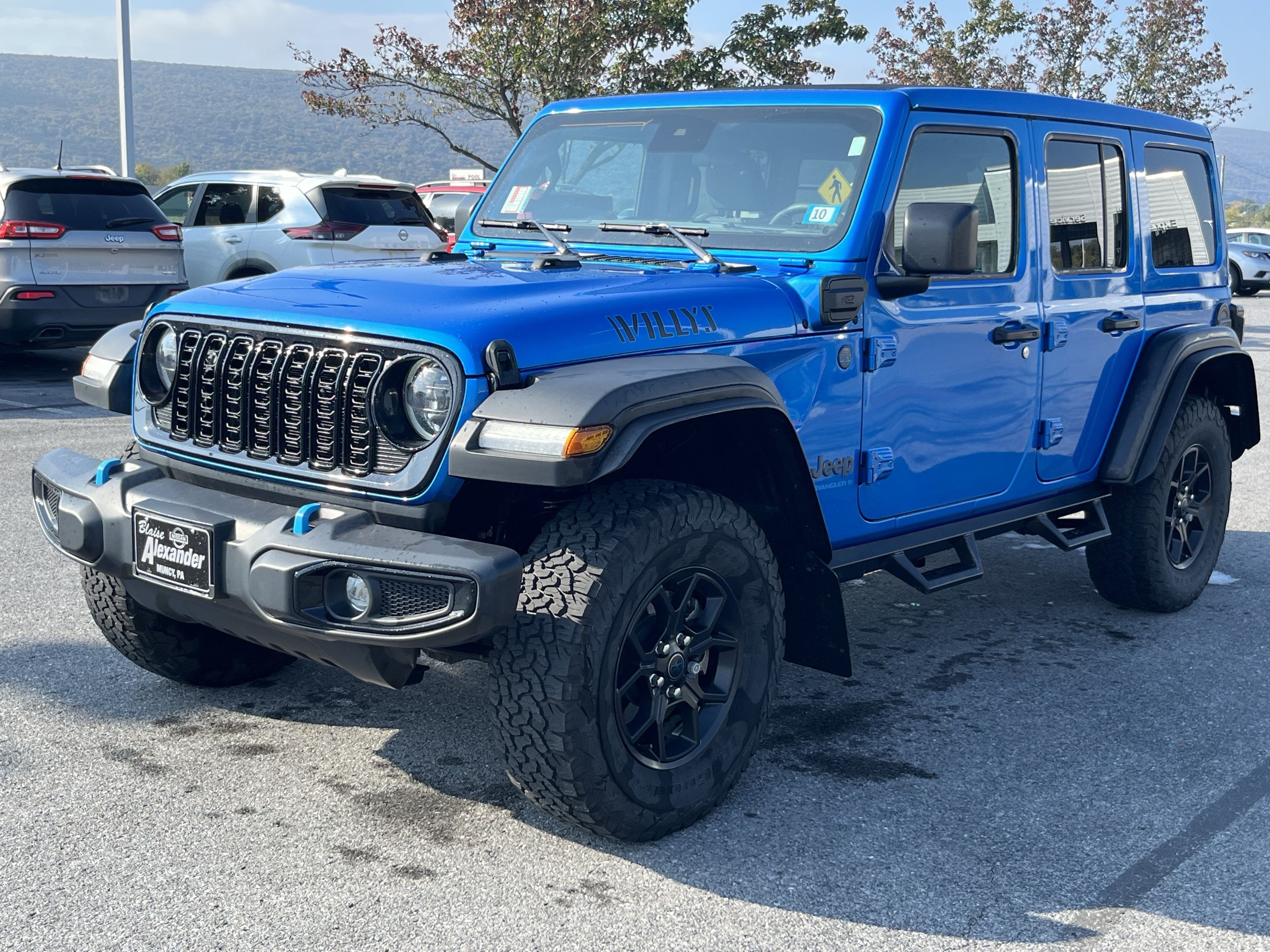 Used 2024 Jeep Wrangler Unlimited AWD/4WD image 12