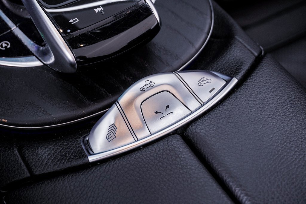 Used 2019 Mercedes-Benz E 450 4MATIC Cabriolet image 28