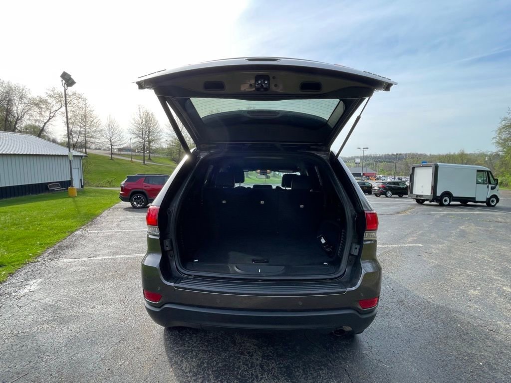 Used 2021 Jeep Grand Cherokee Laredo X image 17