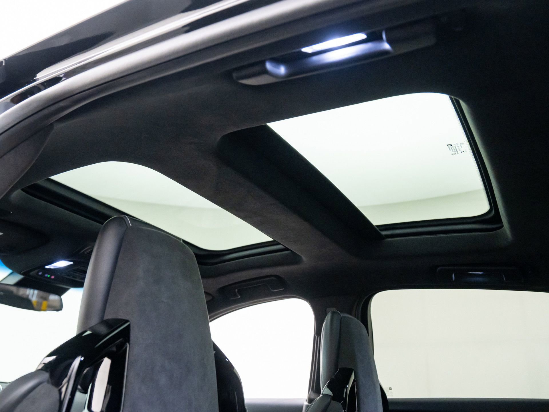 Used 2024 Cadillac CT5 V Blackwing w/ Carbon Fiber Package 2 image 17