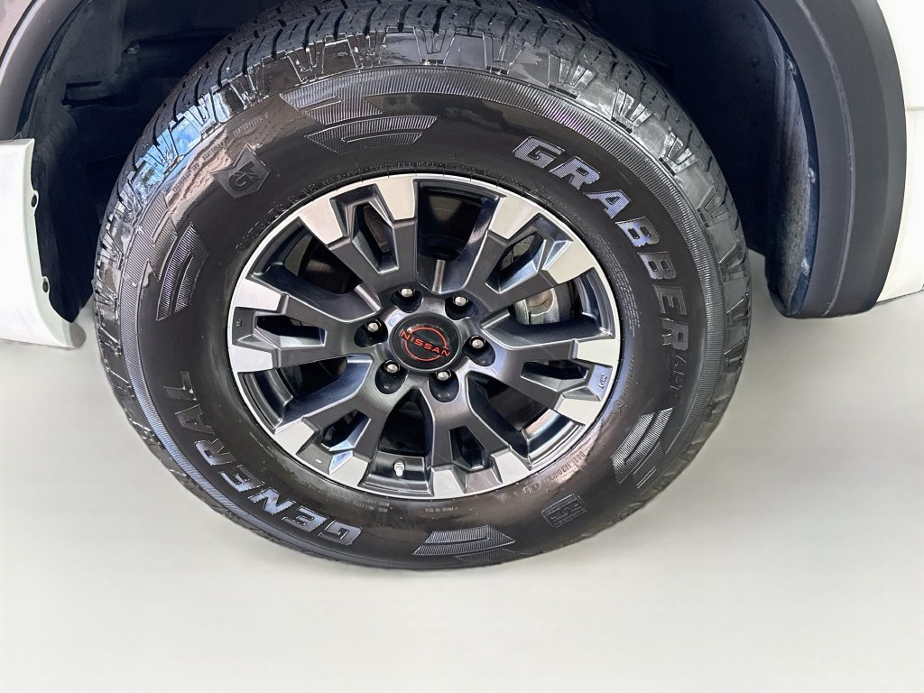 Used 2024 Nissan Titan PRO-4X w/ Pro-4x Convenience Package AWD/4WD image 39