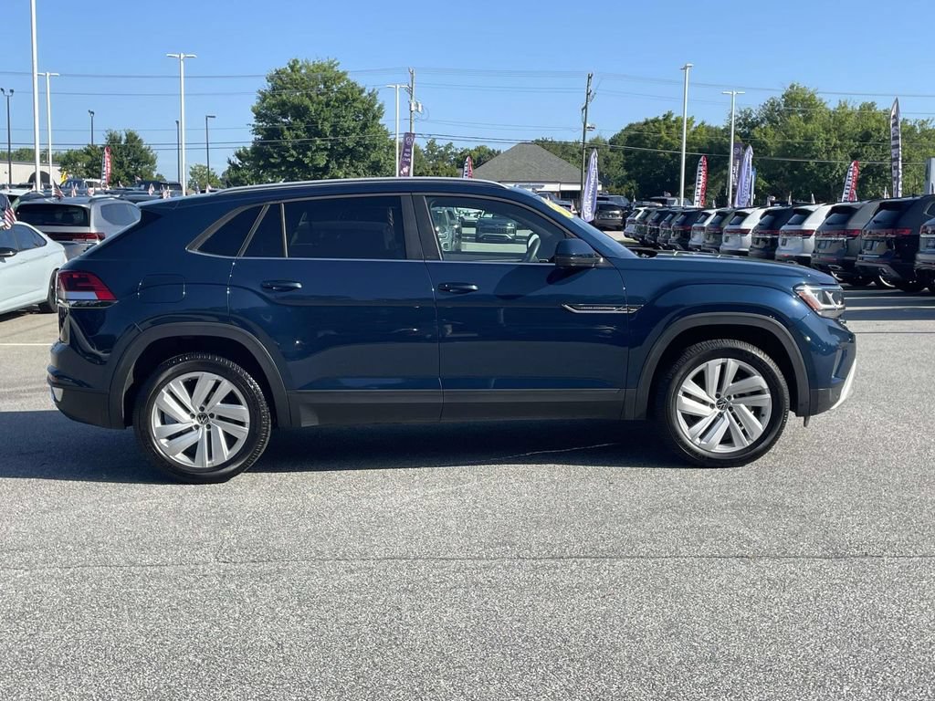 Certified 2021 Volkswagen Atlas Cross Sport SE w/ Panoramic Sunroof Package FWD image 7