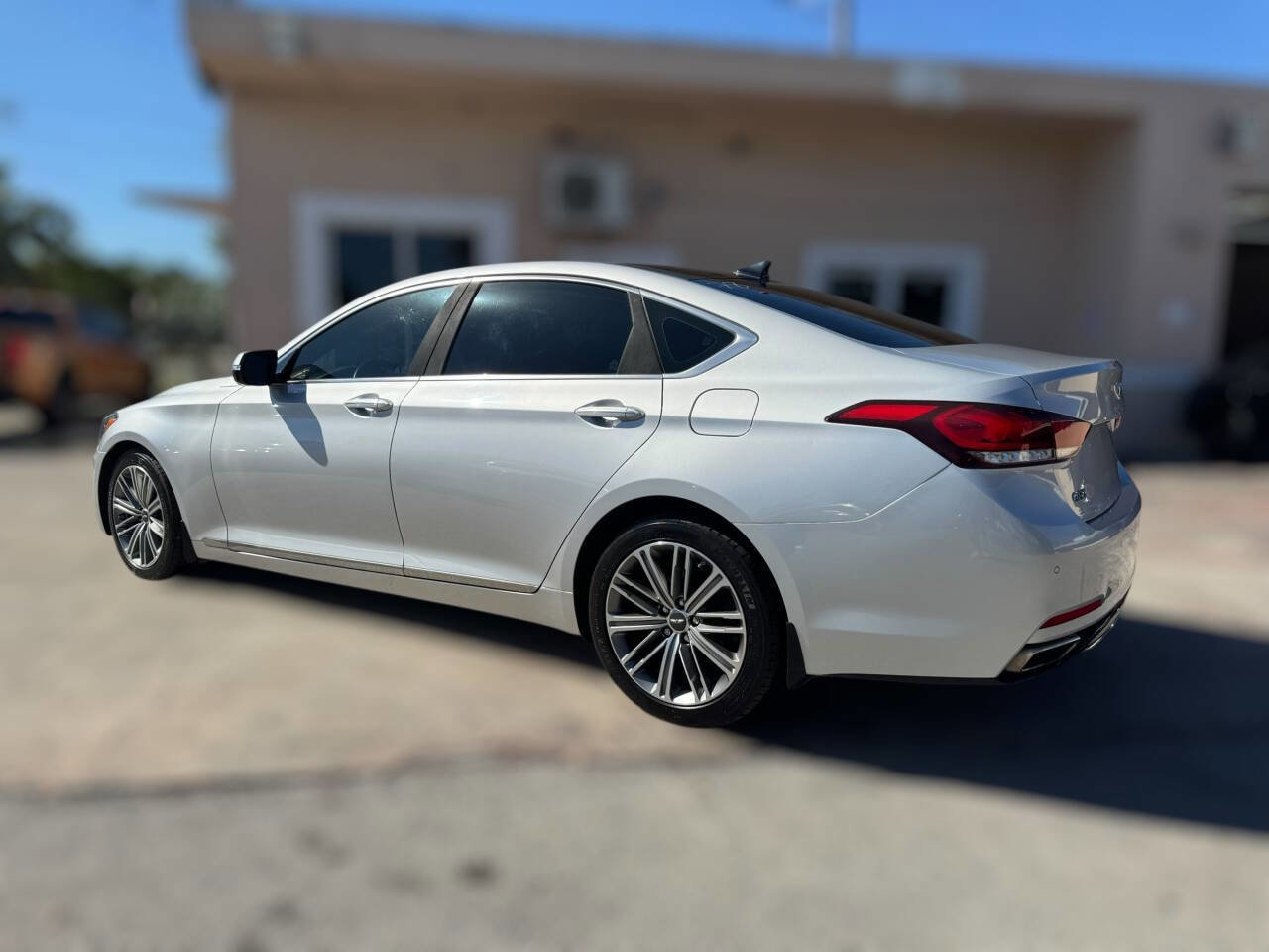 Used 2018 Genesis G80 3.8 w/ Option Group 03 image 8