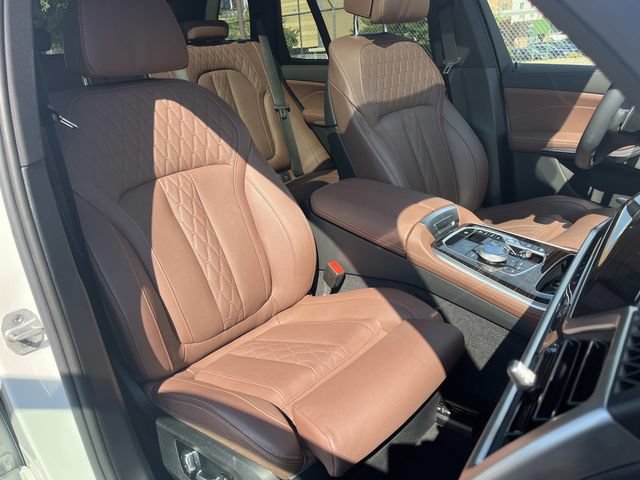 Used 2025 BMW X5 xDrive40i w/ Executive Package AWD/4WD image 30