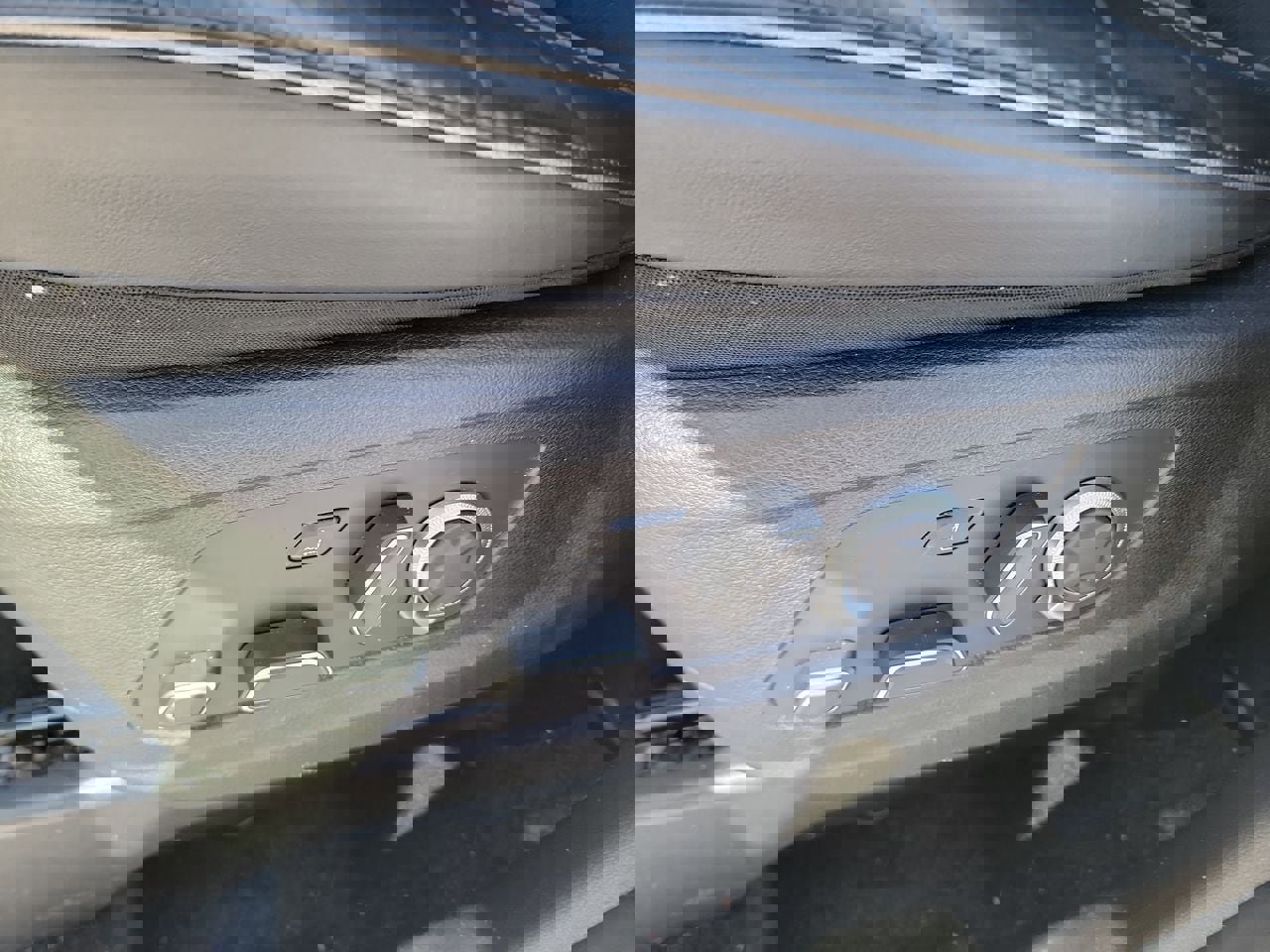 Used 2025 Hyundai Palisade Calligraphy image 12