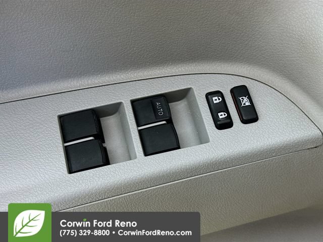 Used 2013 Toyota Highlander Limited AWD/4WD image 17