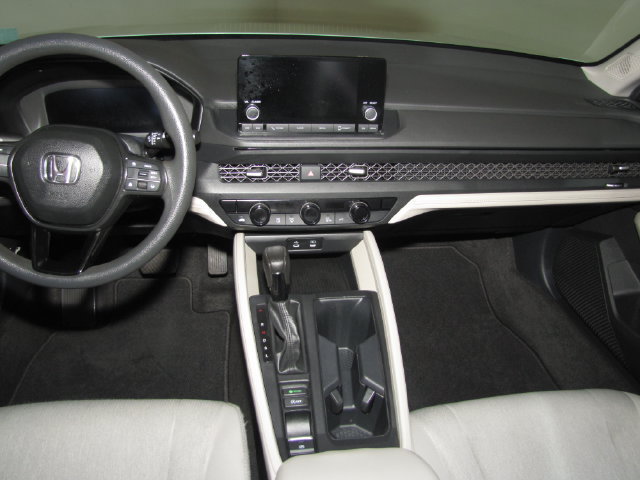 Used 2024 Honda Accord EX image 43