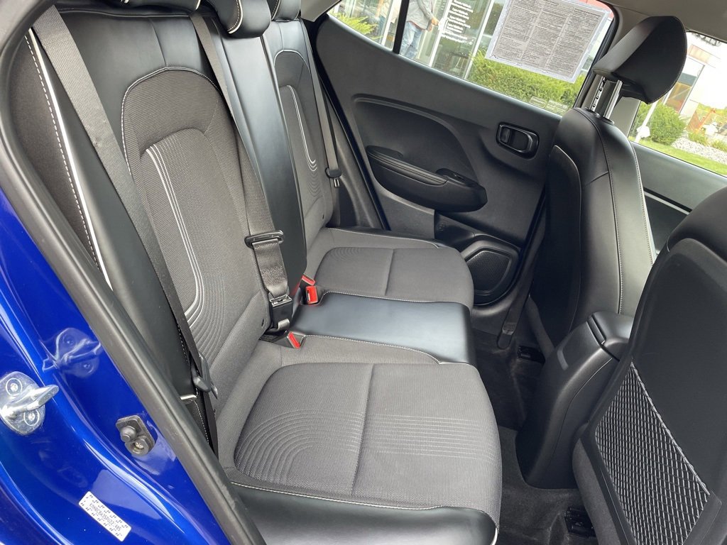 Used 2023 Hyundai Venue Limited w/ Cargo Package image 13