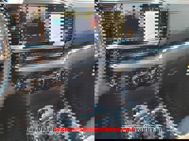 New 2026 Chevrolet Silverado 1500 LTZ w/ LTZ Convenience Package II image 17