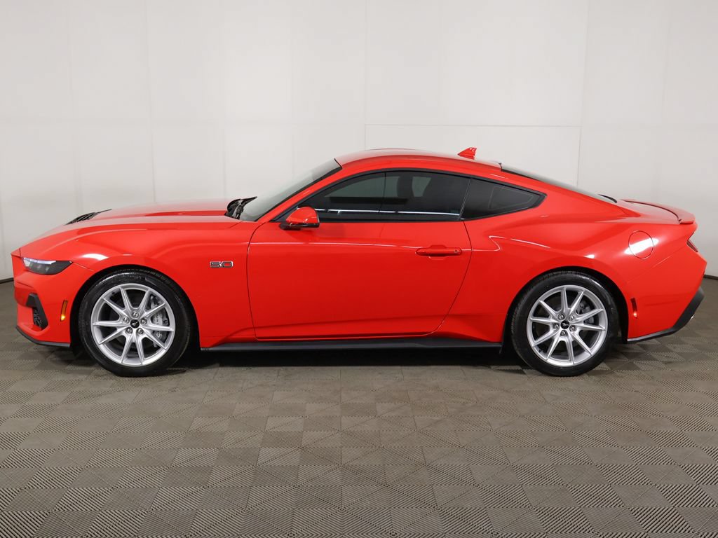Used 2025 Ford Mustang GT Premium RWD image 19