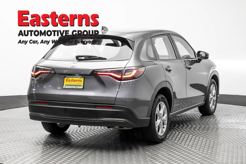 Used 2023 Honda HR-V LX image 5