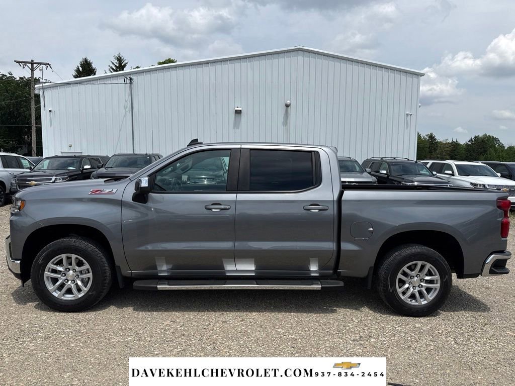 Used 2021 Chevrolet Silverado 1500 LT AWD/4WD image 2