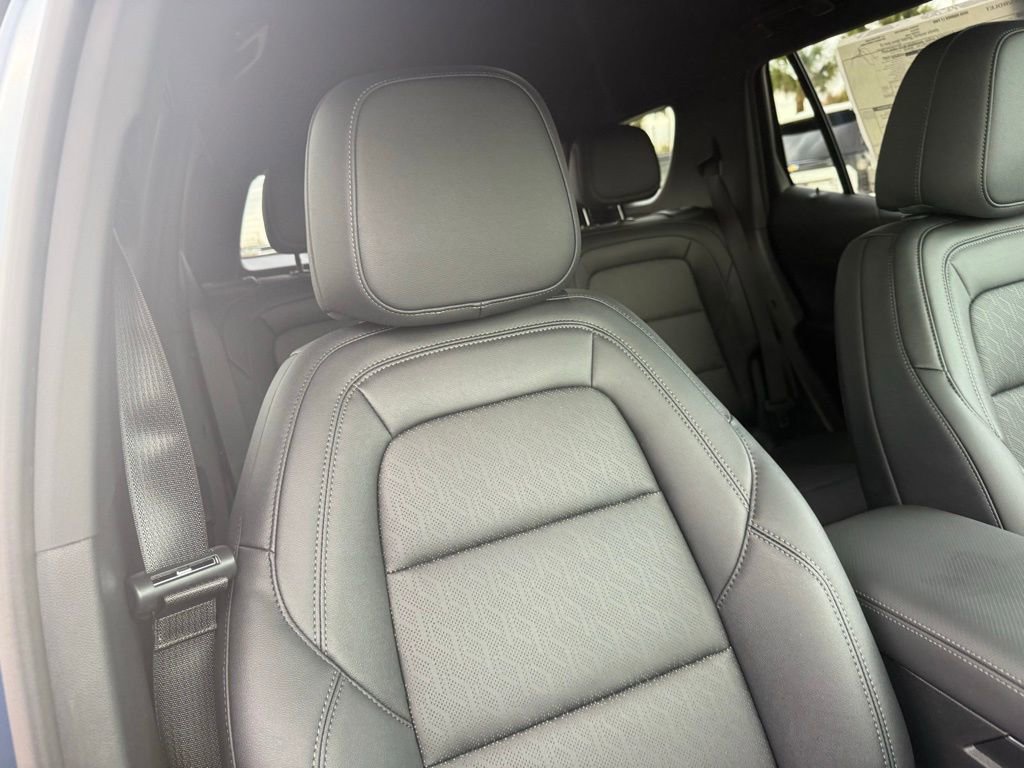 New 2026 Chevrolet Equinox LT w/ Convenience Package II image 43