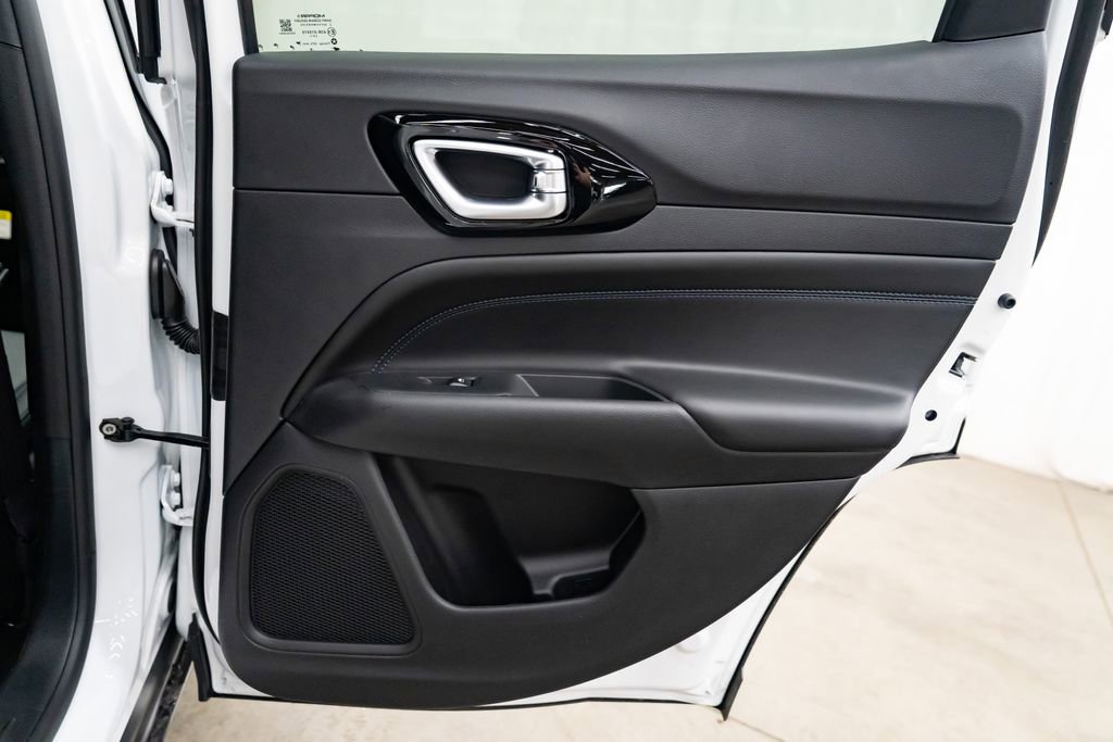 New 2026 Jeep Compass Latitude image 29