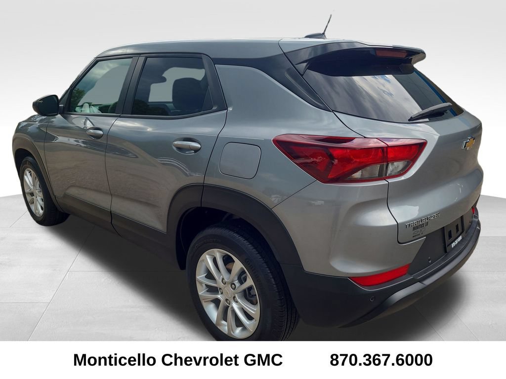Used 2025 Chevrolet TrailBlazer LS w/ LS Convenience Package FWD image 6