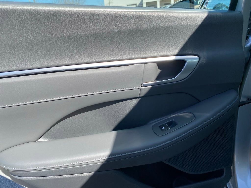 Used 2020 Hyundai Sonata Limited image 27