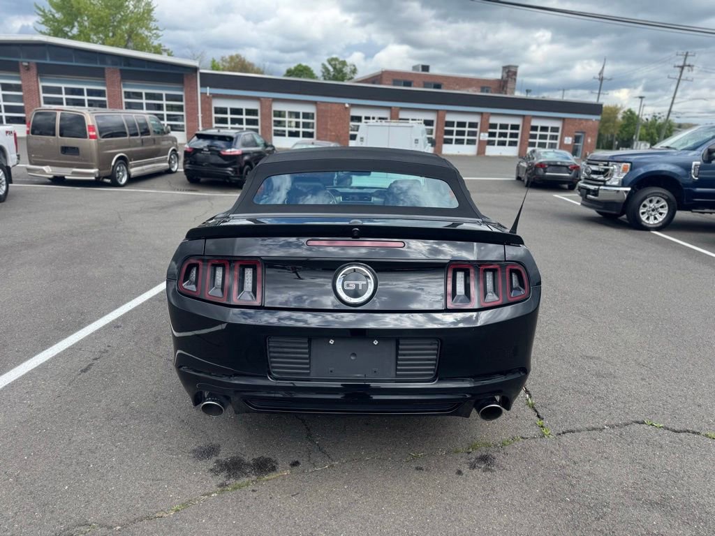 Used 2013 Ford Mustang GT Premium w/ Electronics Pkg RWD image 8