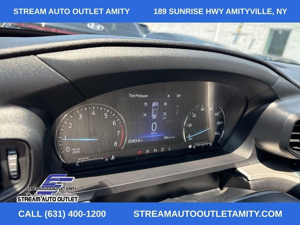 Used 2022 Ford Explorer XLT image 40