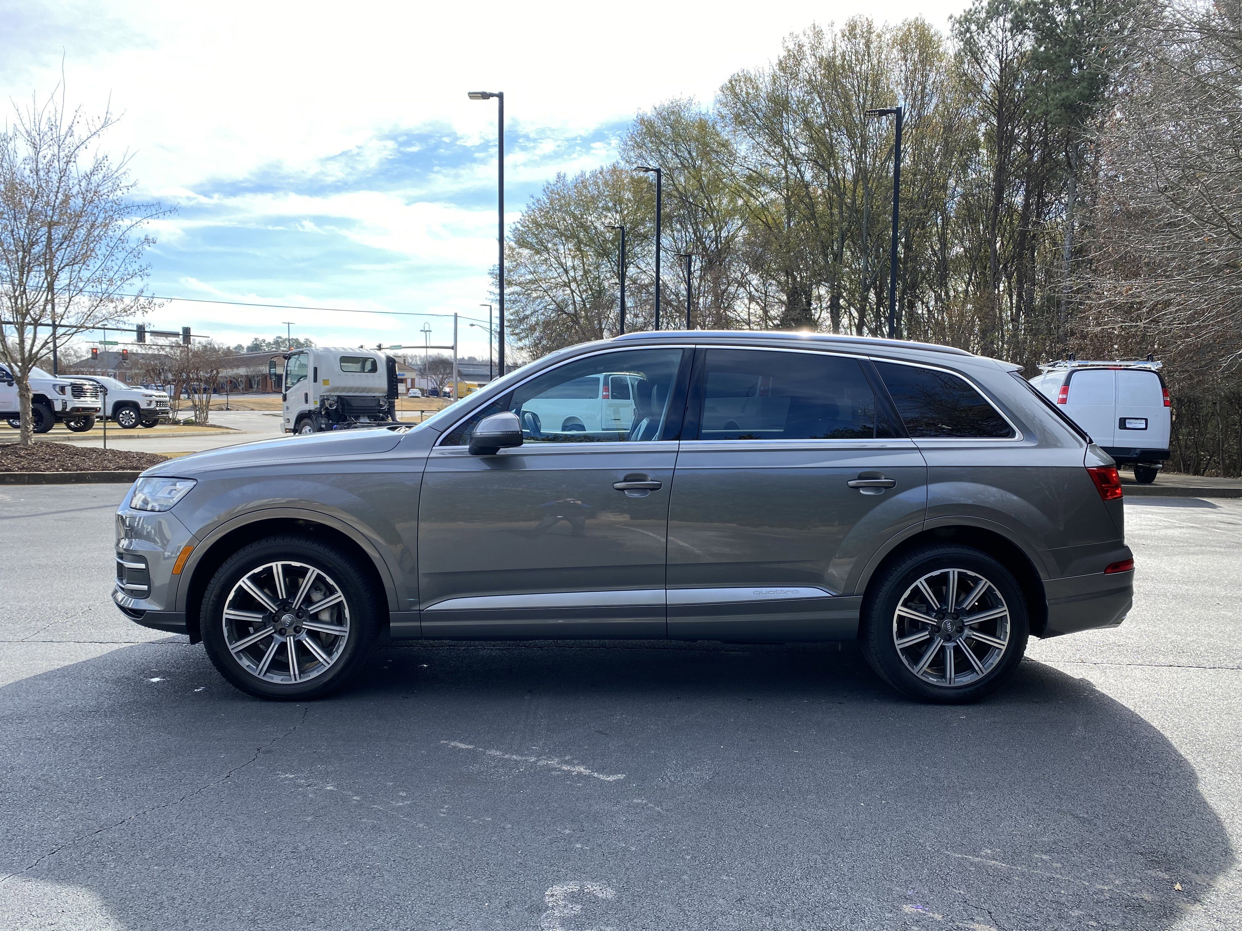 Used 2017 Audi Q7 3.0T Premium Plus w/ Premium Plus Package image 6