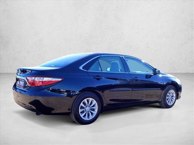 Used 2017 Toyota Camry LE image 4