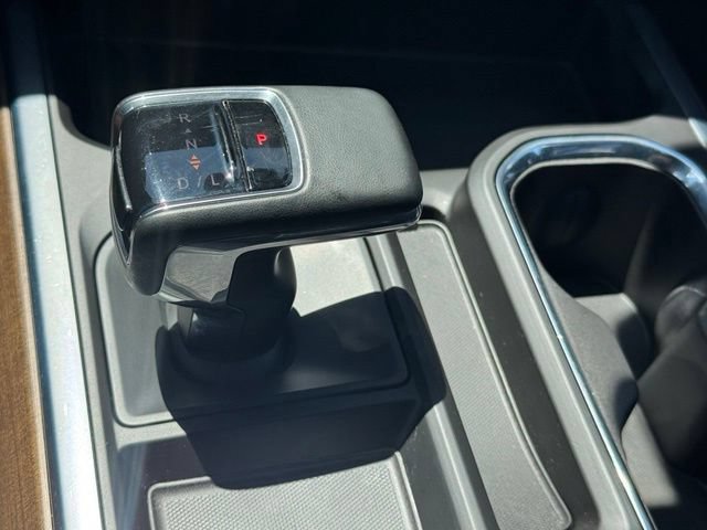 Used 2024 Chevrolet Silverado 1500 High Country w/ Technology Package AWD/4WD image 30