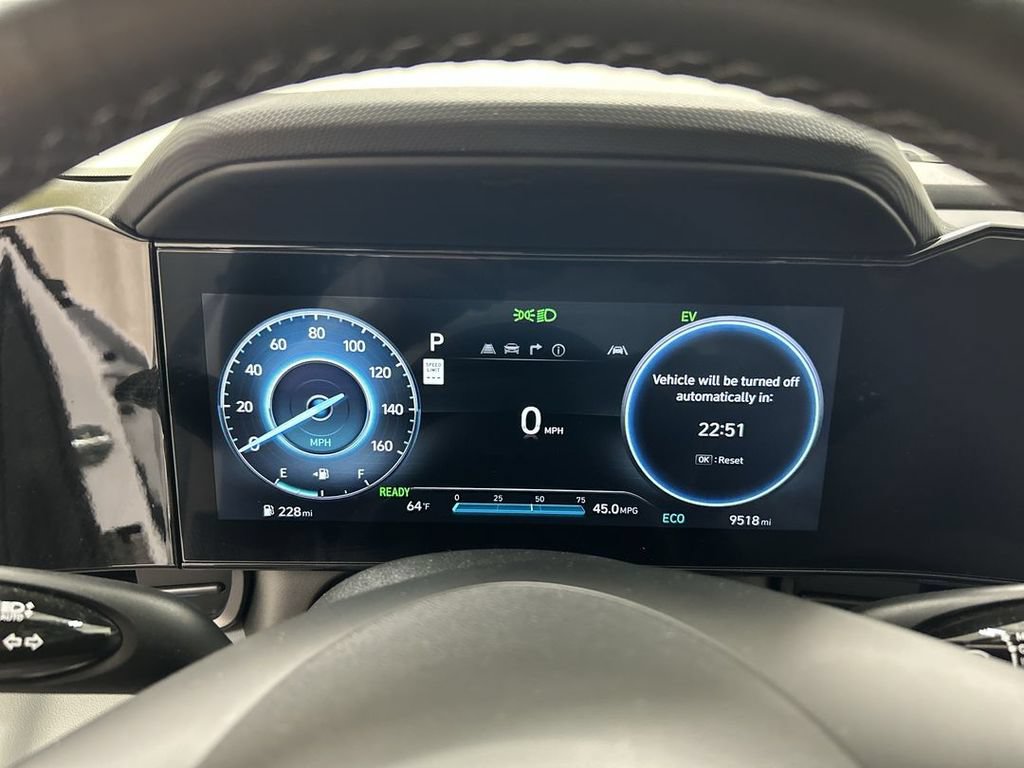 Used 2025 Hyundai Elantra Limited FWD image 13