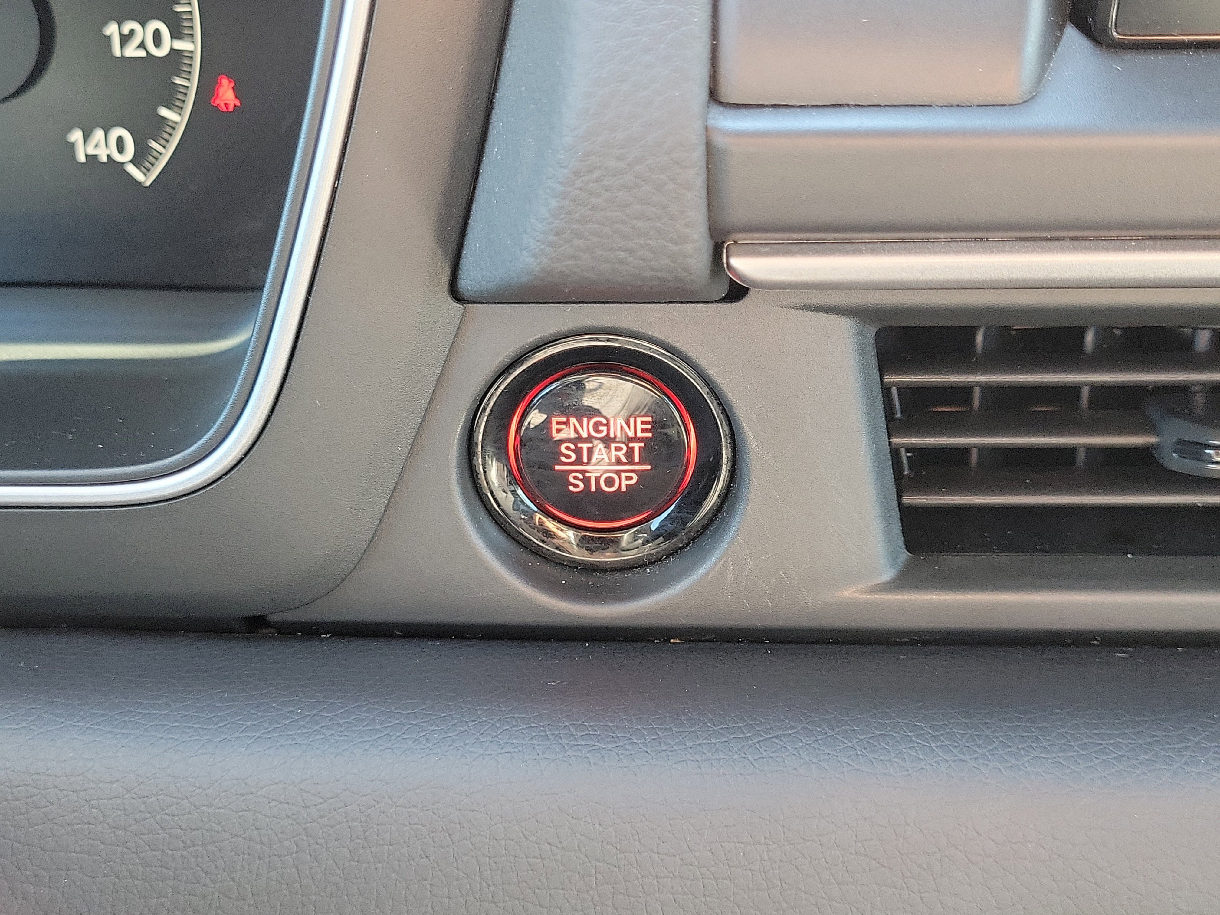 Used 2023 Honda Pilot EX-L image 17