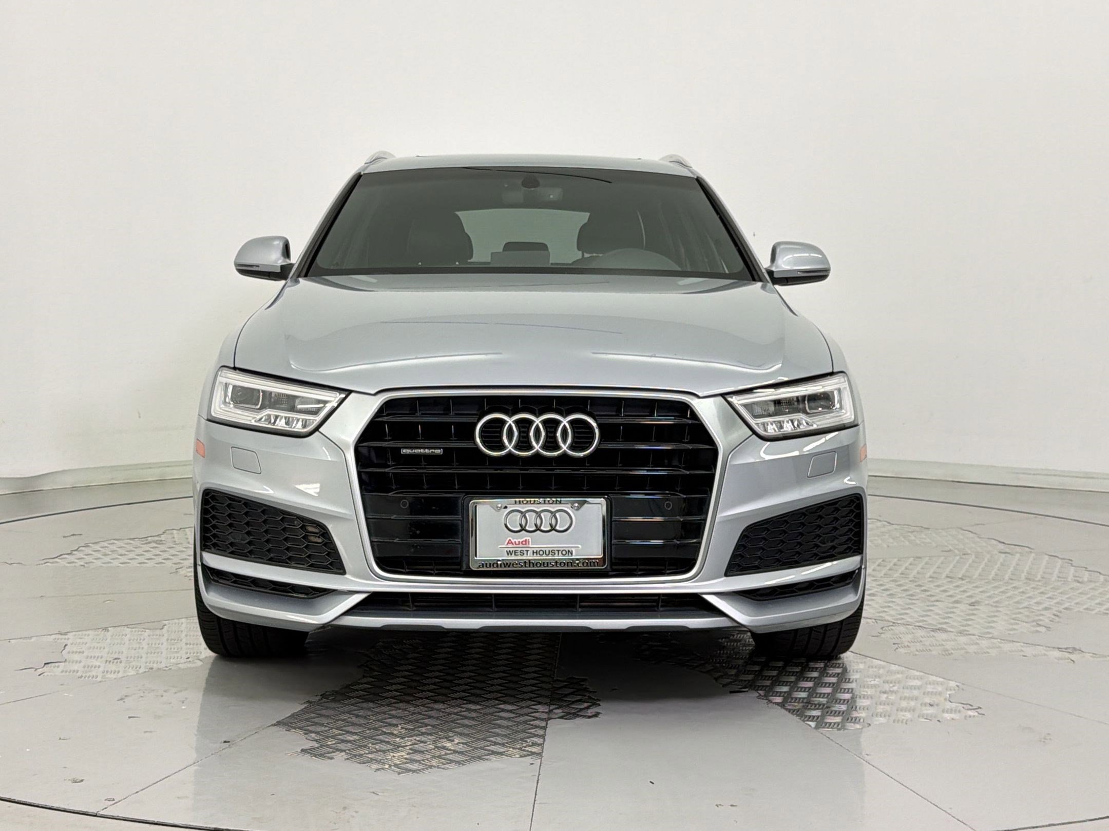 Used 2018 Audi Q3 2.0T Premium Plus w/ Premium Plus Package AWD/4WD image 6