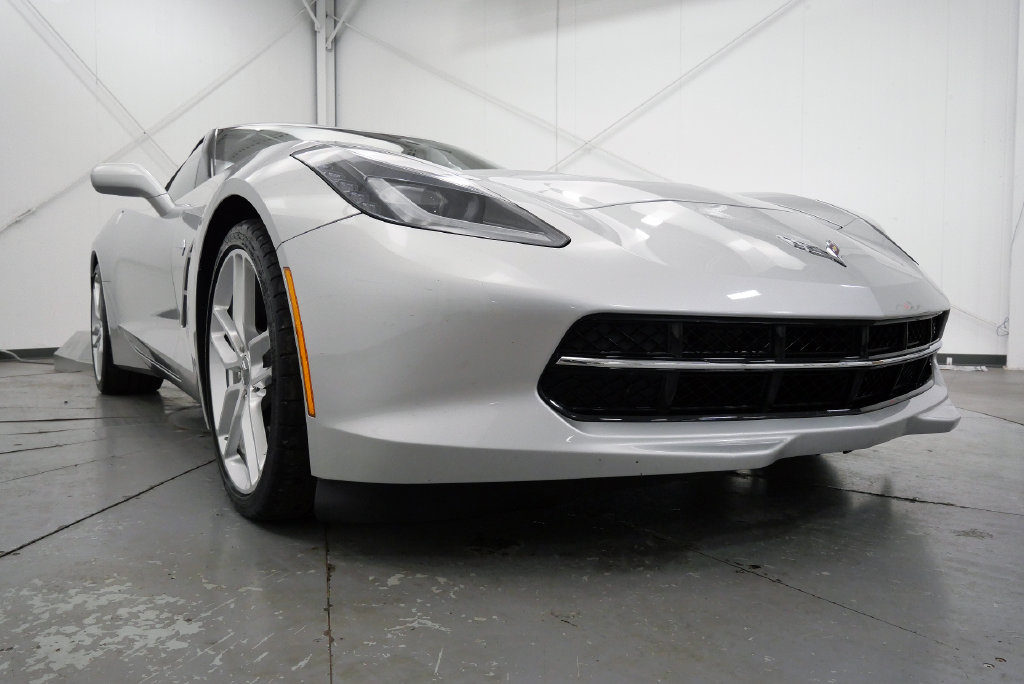 Used 2019 Chevrolet Corvette Stingray Coupe w/ 1LT RWD image 39